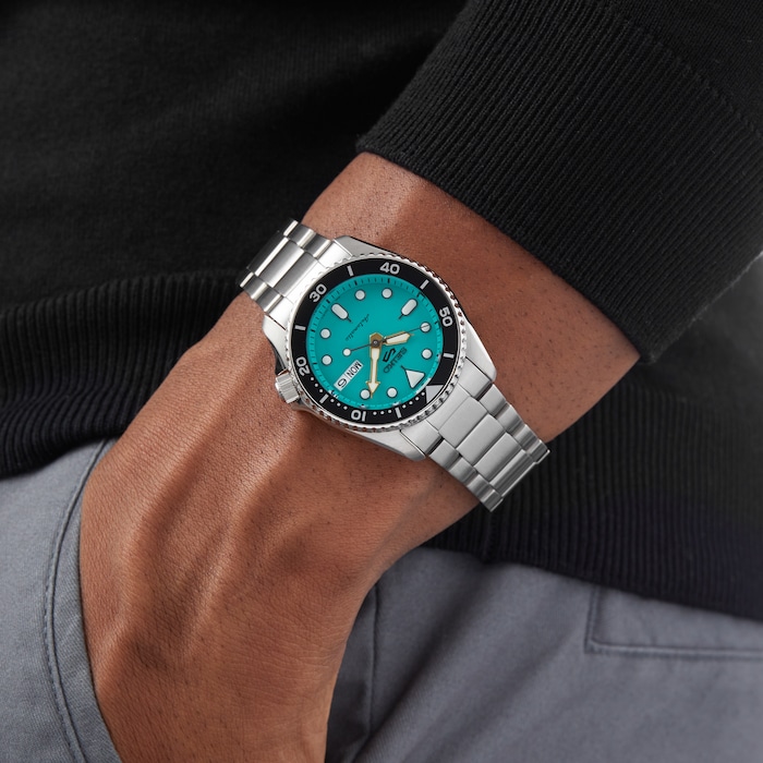 Seiko 5 Sports SKX Midi Teal 38mm Mens Watch