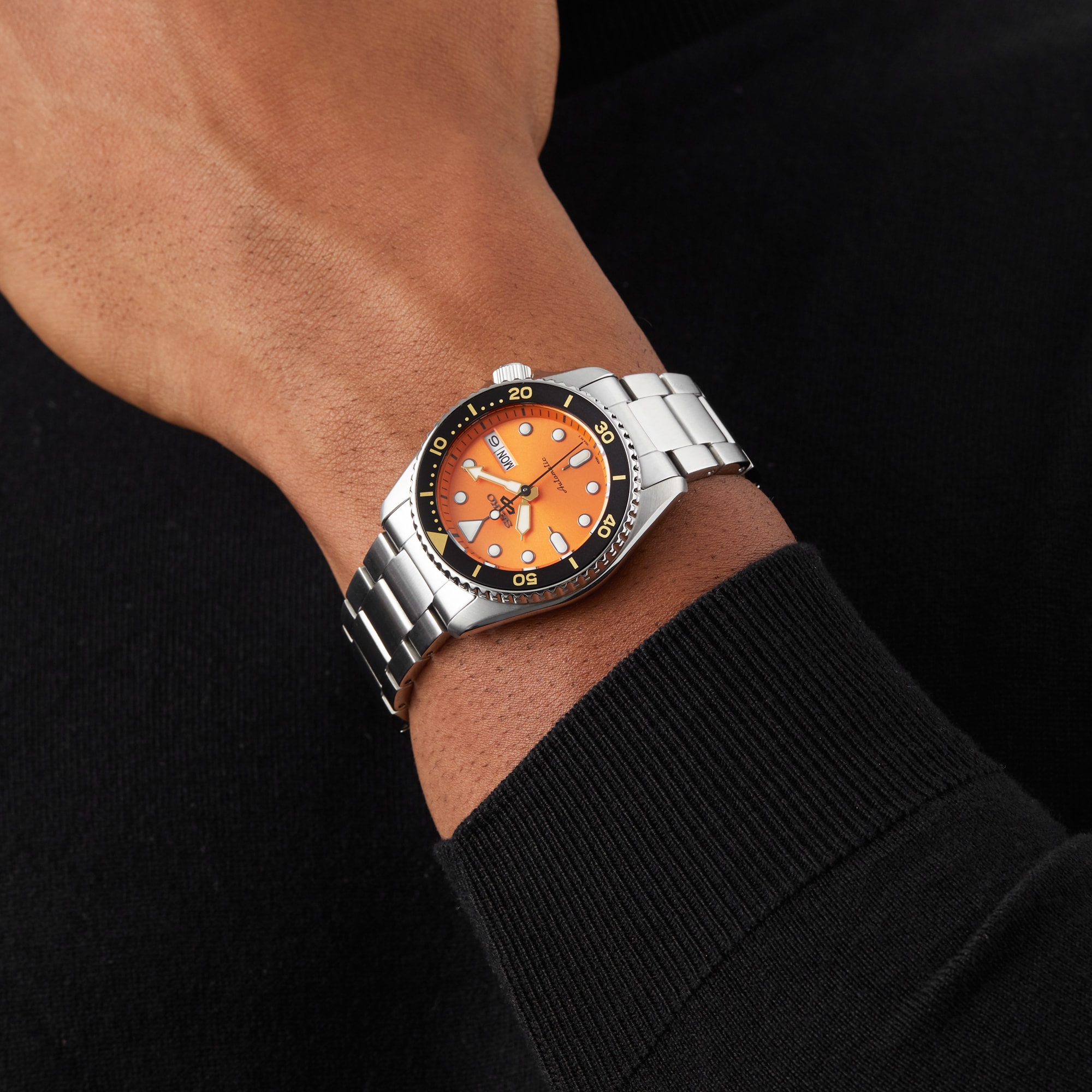Seiko 5 Sports 5 Sports SKX Midi Orange 38mm Mens Watch Seiko 5 Sports 5 Sports SKX Midi Orange 38mm Mens Watch