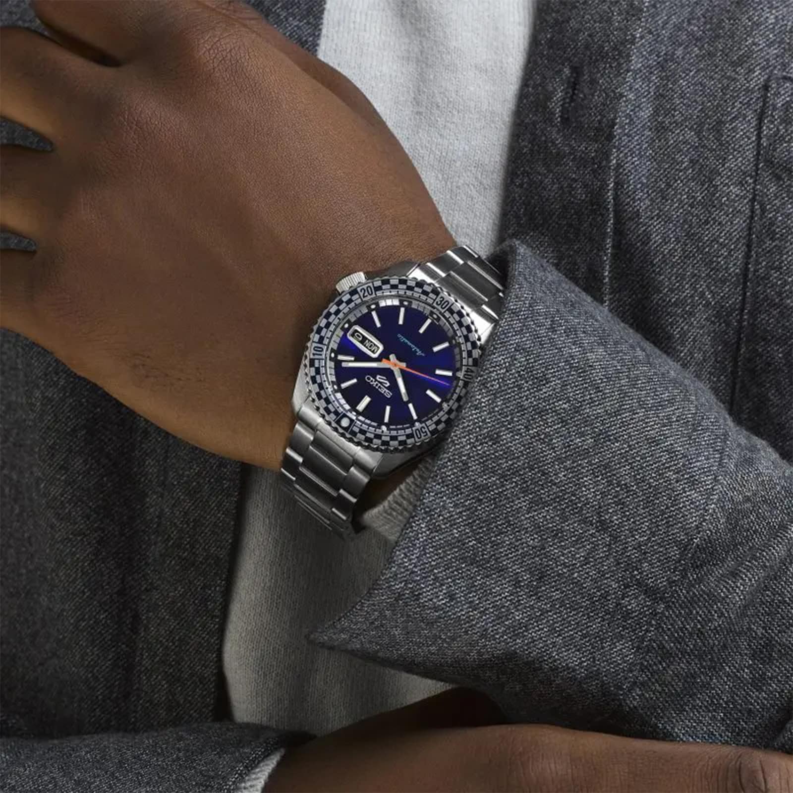 Seiko 5 Sports Special Edition 42.5mm Mens Watch Blue