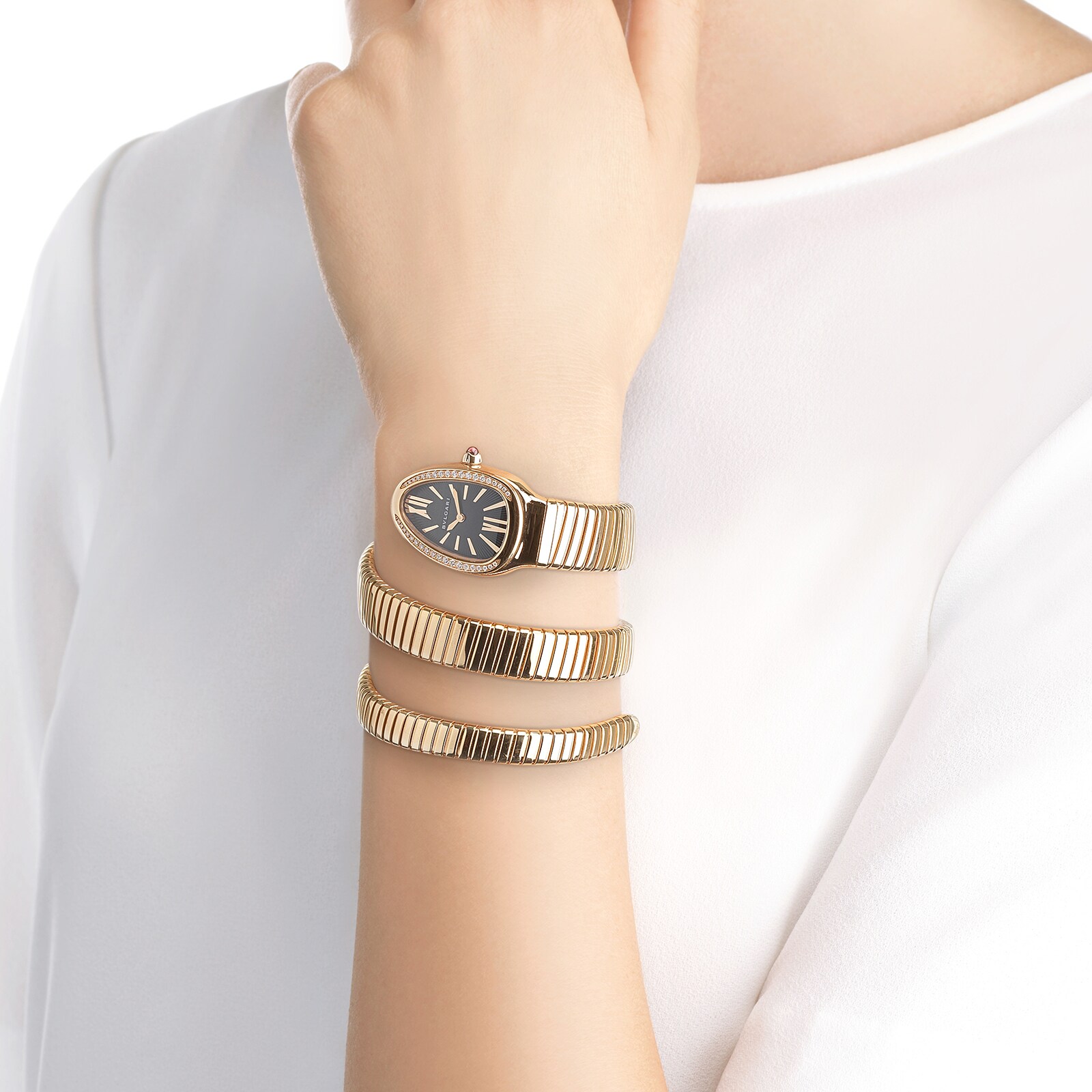 Bvlgari Serpenti Tubogas 35mm Black Dial 18k Rose Gold Bracelet Ladies Watch