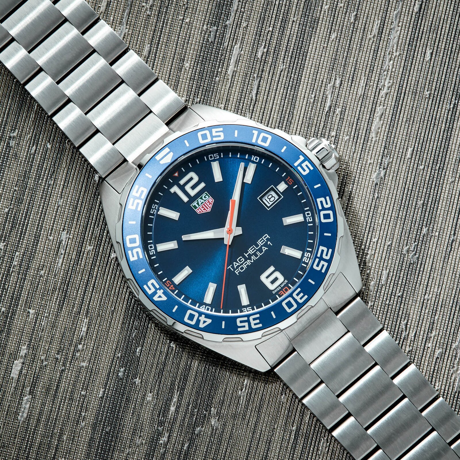 Pre-Owned TAG Heuer by Analog Shift Formula 1