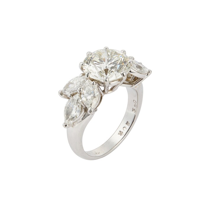 Vintage And Estate Jewelry Platinum 5.90cttw Diamond Ring - Size 6.25