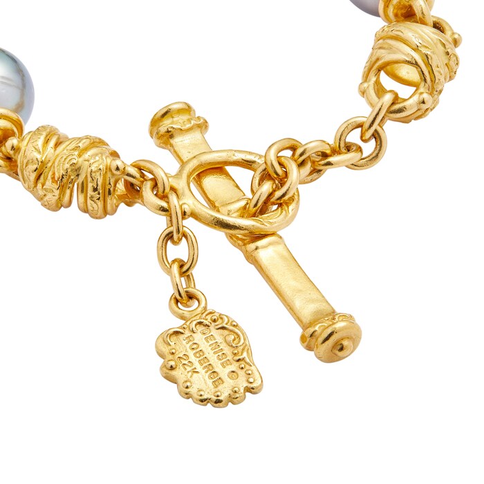 Betteridge Estate 22k Yellow Gold Black Pearl Bracelet