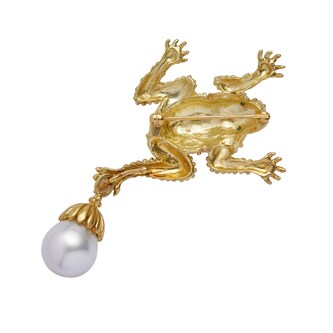 Vintage And Estate Jewelry 18k Yellow Gold and Pearl Frog Pin Vintage And Estate Jewelry 18k Yellow Gold and Pearl Frog Pin
