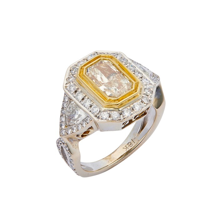Betteridge Estate 18k Yellow and White Gold Mixed Cut Diamond Ring