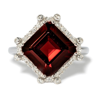 Vintage And Estate Jewelry Contemporary 18K White Gold Favero Garnet & Diamond Ring - Size 6