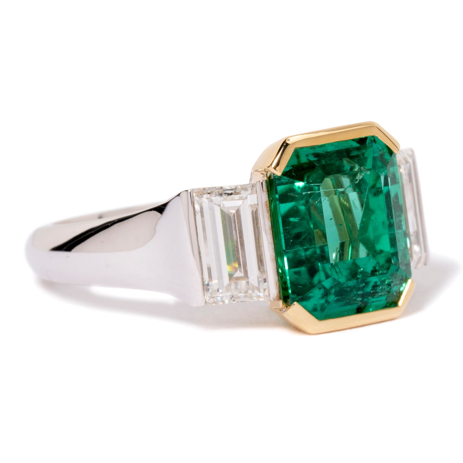 Vintage And Estate Jewelry Contemporary 18K Yellow & White Salavetti Colori Emerald & Diamond Ring - Size 7
