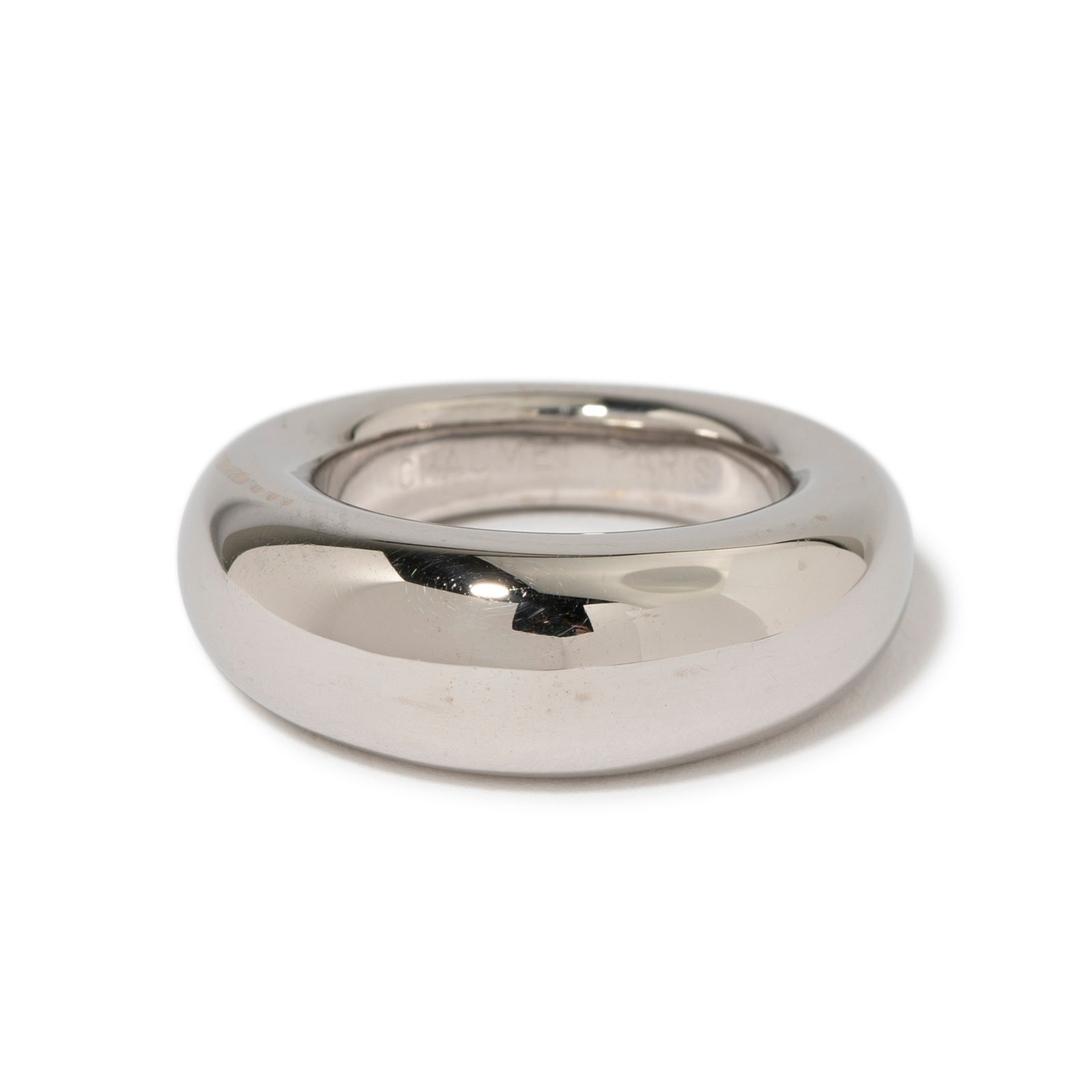 Vintage And Estate Jewelry 18K White Gold Chaumet Ring - Size 6.75