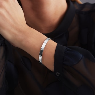 Pre-Owned Cartier 18ct White Gold 0.42 Carat 4 Diamonds Love Bracelet B6026417 - Size 6.75 Pre-Owned Cartier 18ct White Gold 0.42 Carat 4 Diamonds Love Bracelet B6026417 - Size 6.75