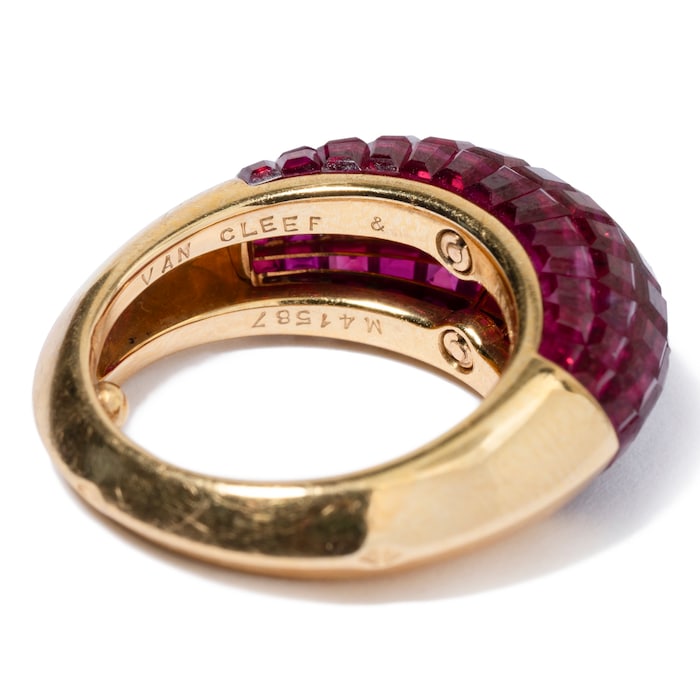 Vintage And Estate Jewelry Vintage 18K Yellow Gold Van Cleef & Arpels Ruby Ring - Size 5.5