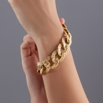 Pre-Owned Van Cleef & Arpels 18ct Yellow Gold George Lenfant Bracelet - Size 8.5 Pre-Owned Van Cleef & Arpels 18ct Yellow Gold George Lenfant Bracelet - Size 8.5