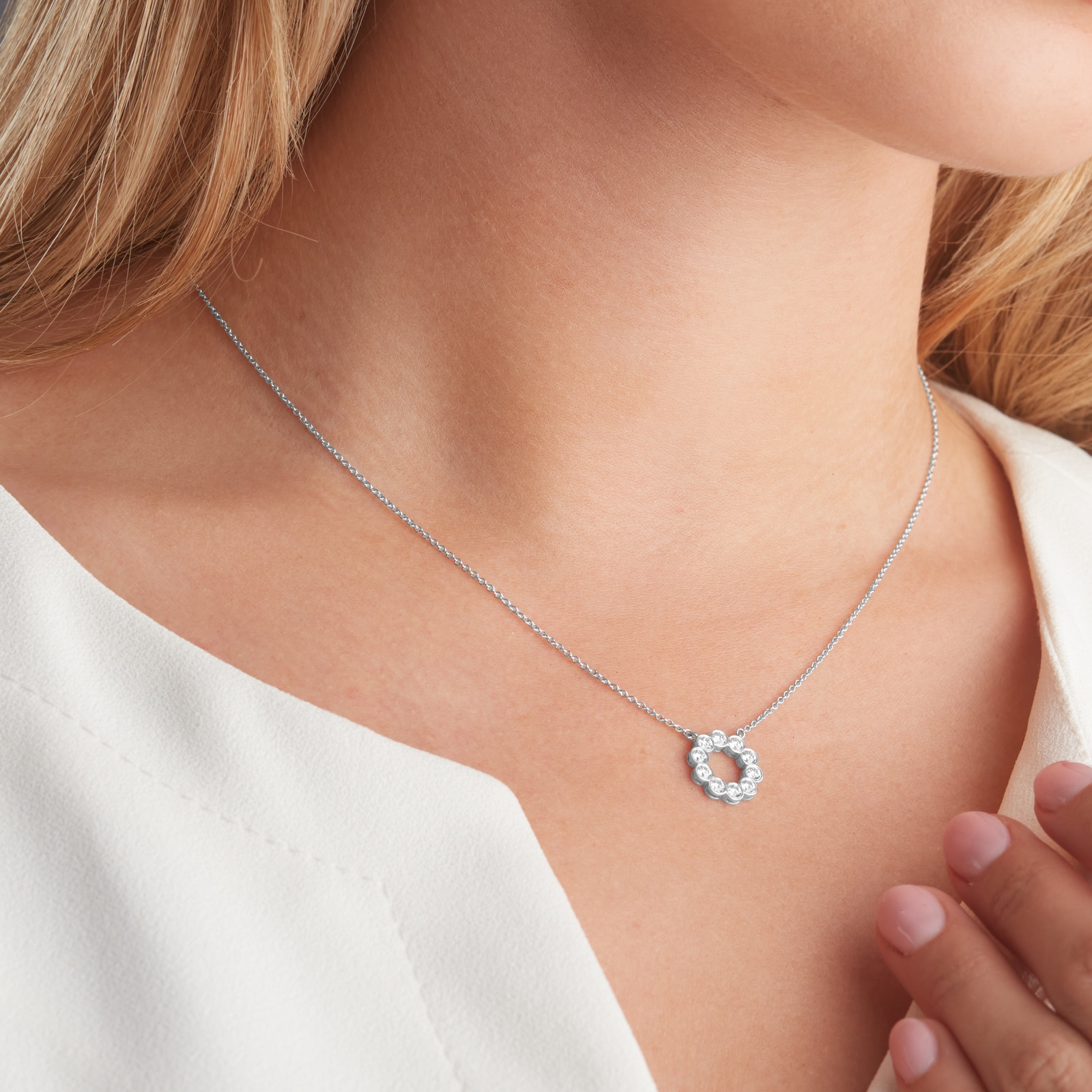 Pre-Owned Tiffany & Co Platinum 0.70ct Diamond Necklace Pre-Owned Tiffany & Co Platinum 0.70ct Diamond Necklace