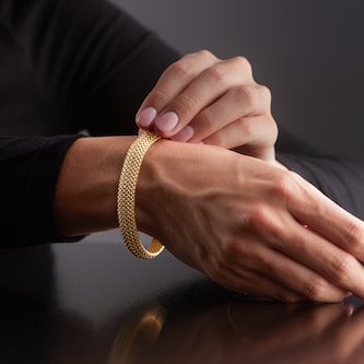 Pre-Owned Tiffany & Co 18ct Yellow Gold Somerset Mesh Bracelet - Size 7.75 Pre-Owned Tiffany & Co 18ct Yellow Gold Somerset Mesh Bracelet - Size 7.75