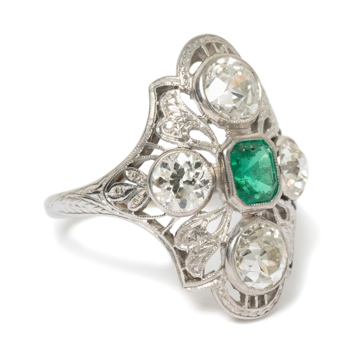 Vintage And Estate Jewelry Vintage Platinum Emerald & Diamond Ring - Size 6.5