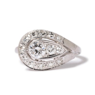 Vintage And Estate Jewelry 14K White Gold Diamond Vintage Ring - Size 6.75