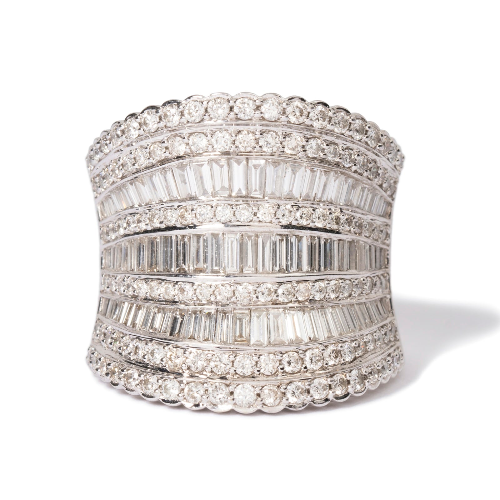 Vintage And Estate Jewelry 18K White Gold Diamond Vintage Ring - Size 7.25 Vintage And Estate Jewelry 18K White Gold Diamond Vintage Ring - Size 7.25