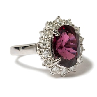 Vintage And Estate Jewelry Platinum Garnet & Diamond Vintage Ring - Size 7