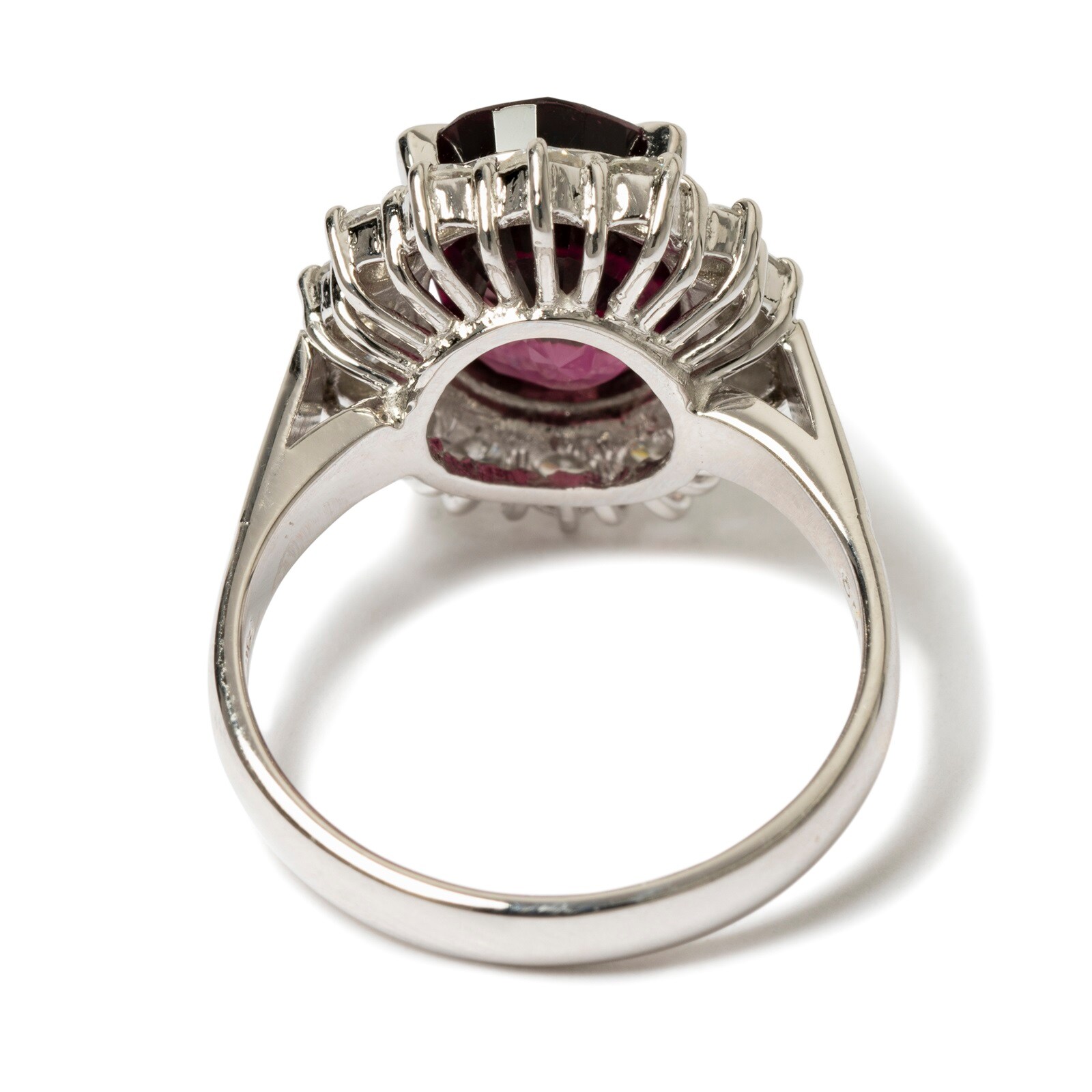 Vintage And Estate Jewelry Platinum Garnet & Diamond Vintage Ring - Size 7