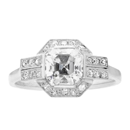 21250472 - Platinum Art Deco Asscher Cut Diamond Ring