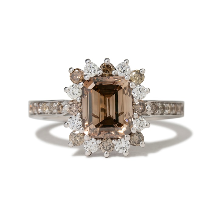 Vintage And Estate Jewelry Contemporary 18K White Gold 2.86cttw Champagne & White Diamond  Ring - Ring Size 7.25