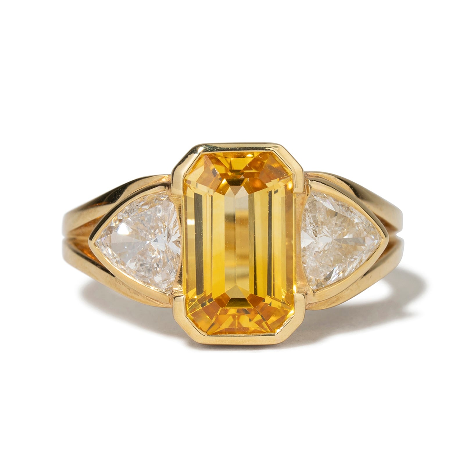 Vintage And Estate Jewelry Contemporary 18K Yellow Gold 0.83cttw Diamond 3.60cttw Yellow Sapphire Ring - Ring Size 6.75