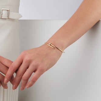 Pre-Owned Cartier Juste Un Clou Diamond Bracelet Small Model B6066117 - Size 17