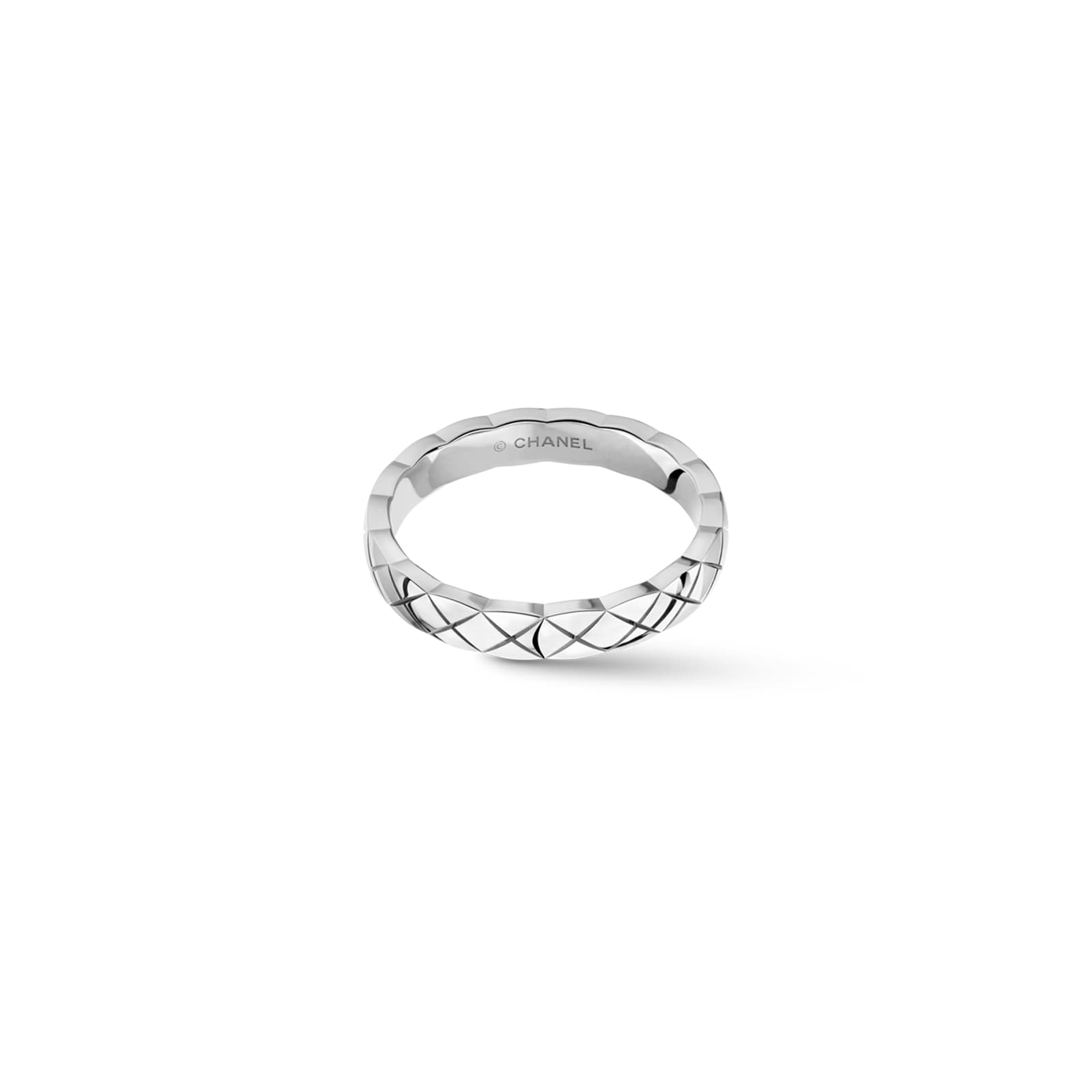 Chanel Jewelry 18k White Gold Coco Crush Small Band Size 6.25 Chanel Jewelry 18k White Gold Coco Crush Small Band Size 6.25