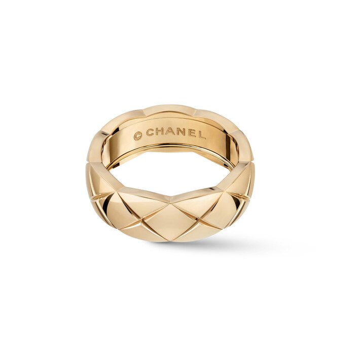 Chanel Jewelry 18k Beige Gold Coco Crush Quilted Small Band Size 6.25