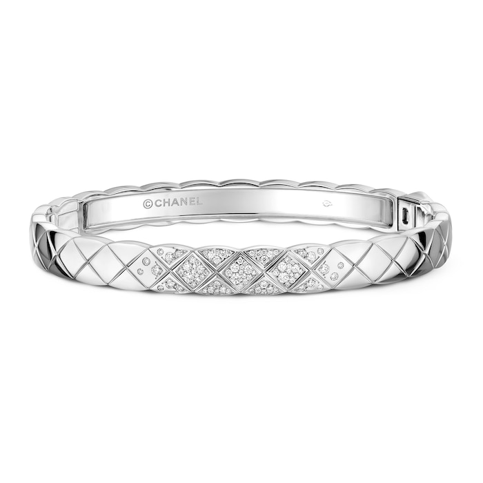 Chanel 18k White Gold 0.25cttw Diamond Coco Crush Bangle