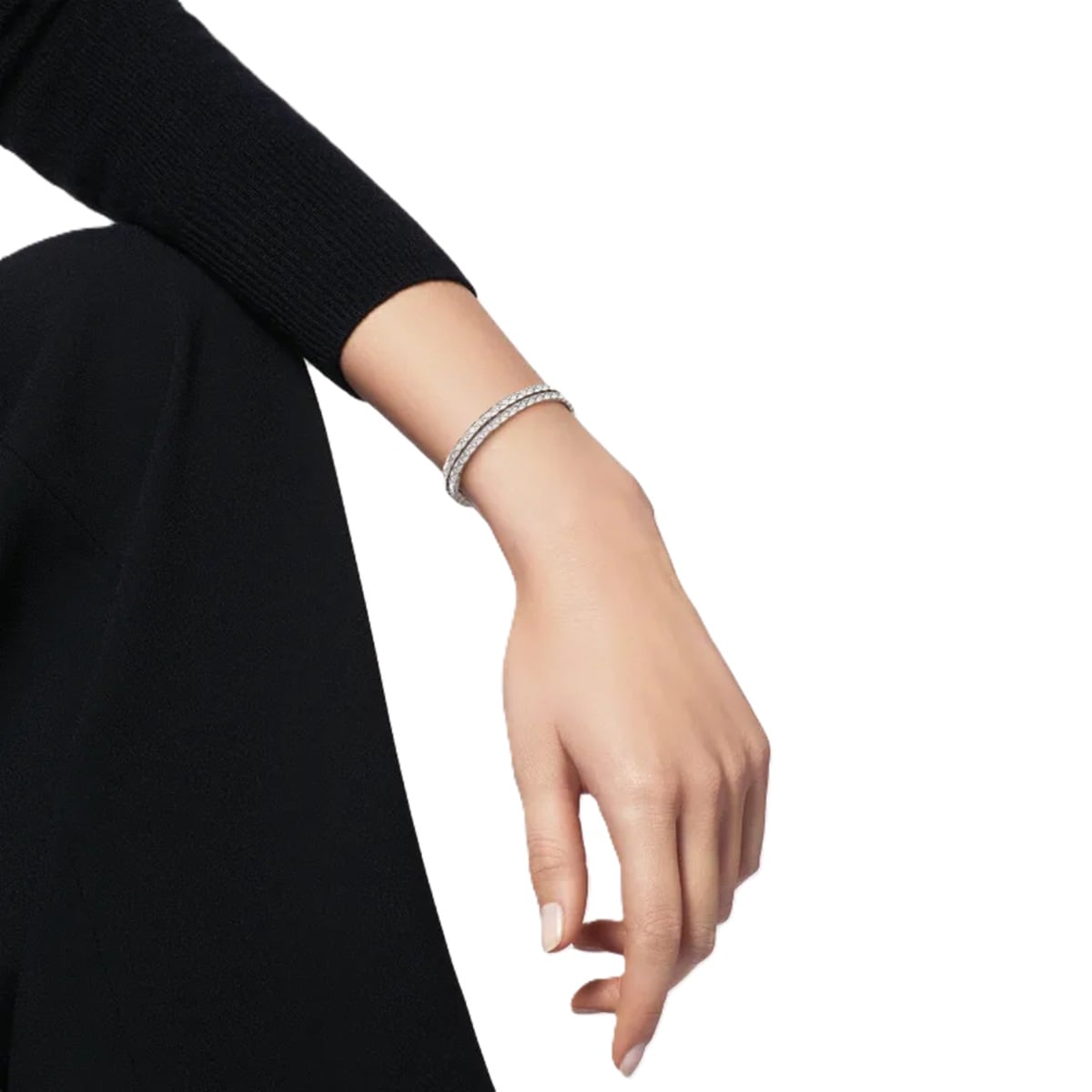 CHANEL 18K White Gold 0.32cttw Diamond Coco Crush Mini Bangle CHANEL 18K White Gold 0.32cttw Diamond Coco Crush Mini Bangle