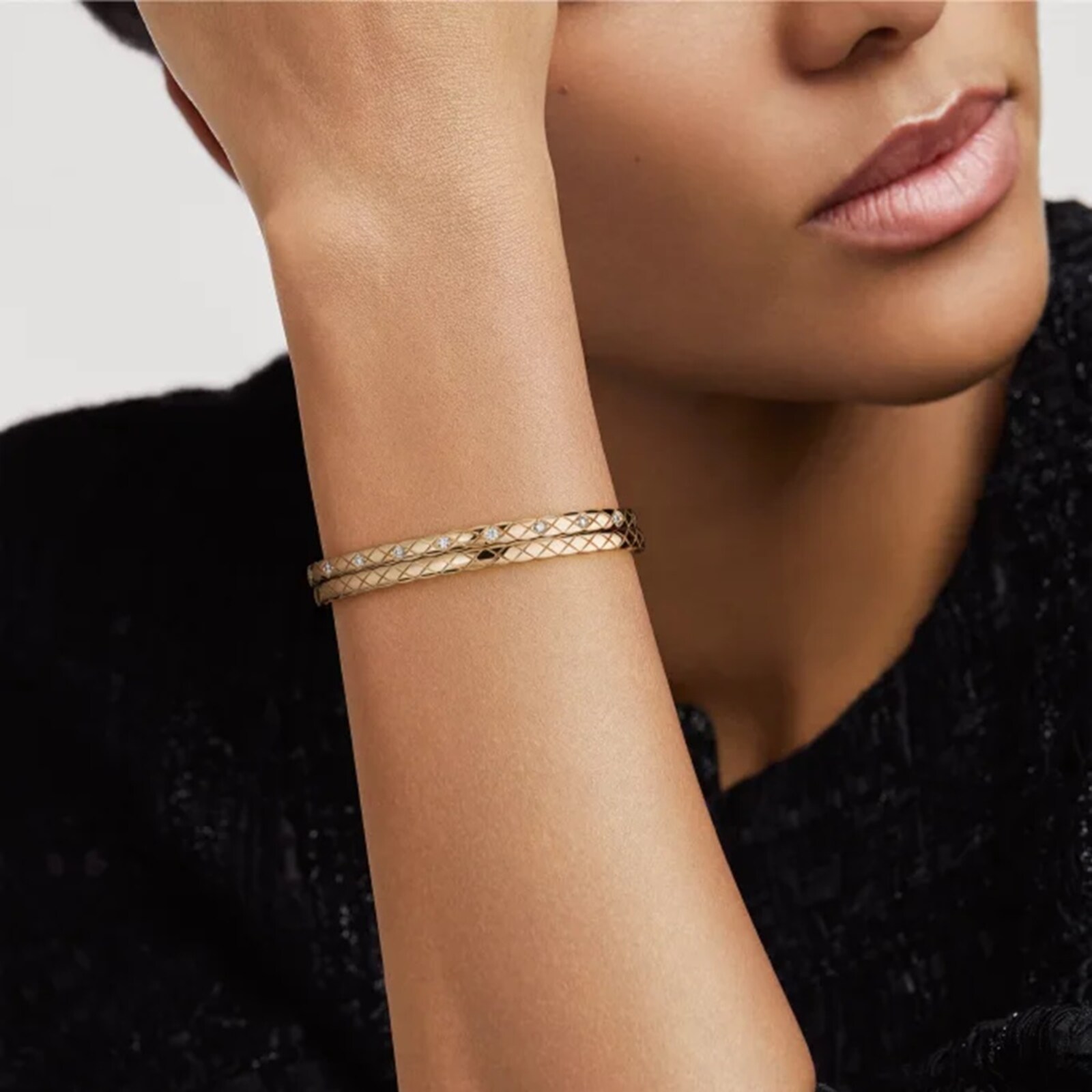 CHANEL 18K Beige Gold 0.32cttw Diamond Coco Crush Mini Bangle