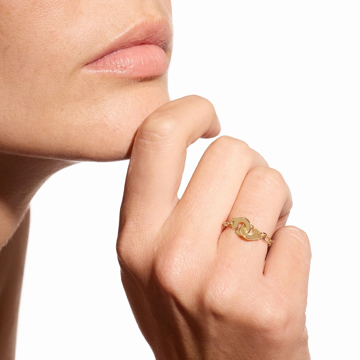 Dinh Van 18K Yellow Gold Menottes R7 Chain Ring  - Size 53