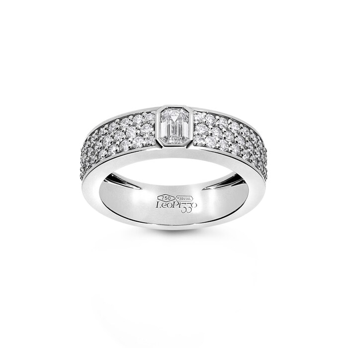 Leo Pizzo 18k White Gold 0.66cttw Brilliant Cut and 0.32cttw Emerald Cut Diamond Ring Size 6.5