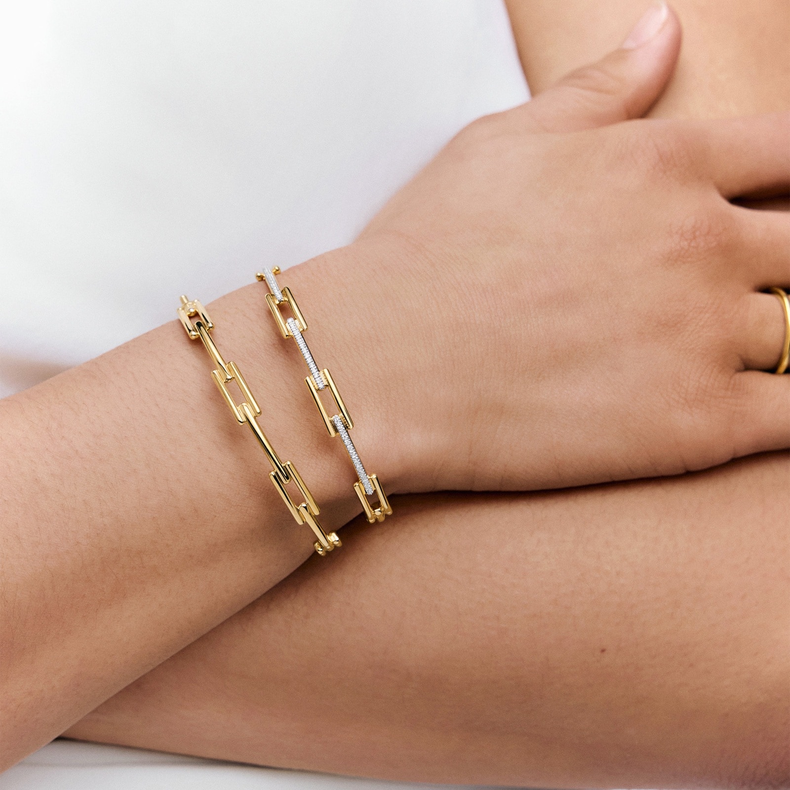 Monica Vinader MV Signature™ Link Slim Bangle In 18ct Gold Vermeil With Lab Grown Diamonds Monica Vinader MV Signature™ Link Slim Bangle In 18ct Gold Vermeil With Lab Grown Diamonds