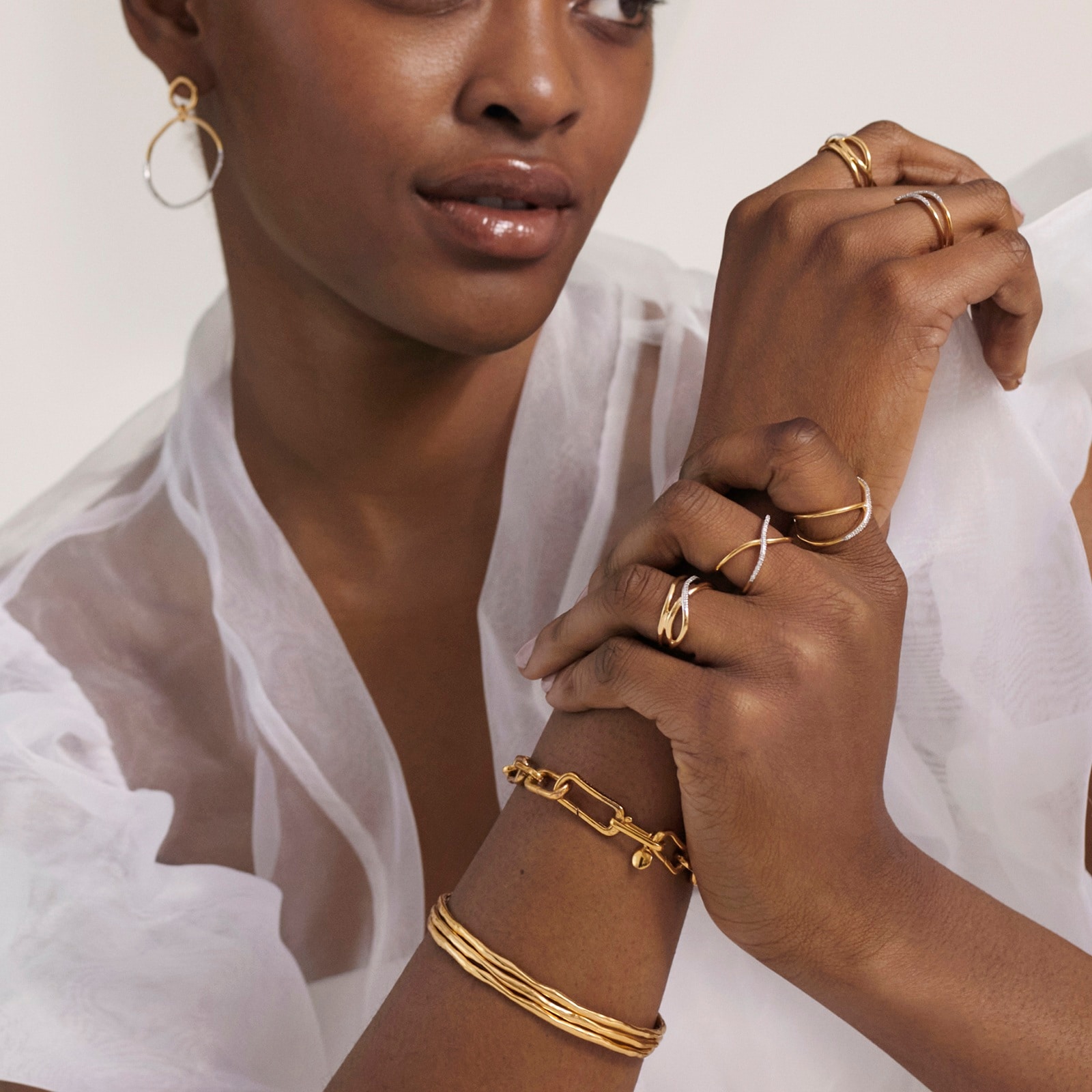 Monica Vinader MV Siren™ Muse Bangle In 18ct Gold Vermeil Monica Vinader MV Siren™ Muse Bangle In 18ct Gold Vermeil