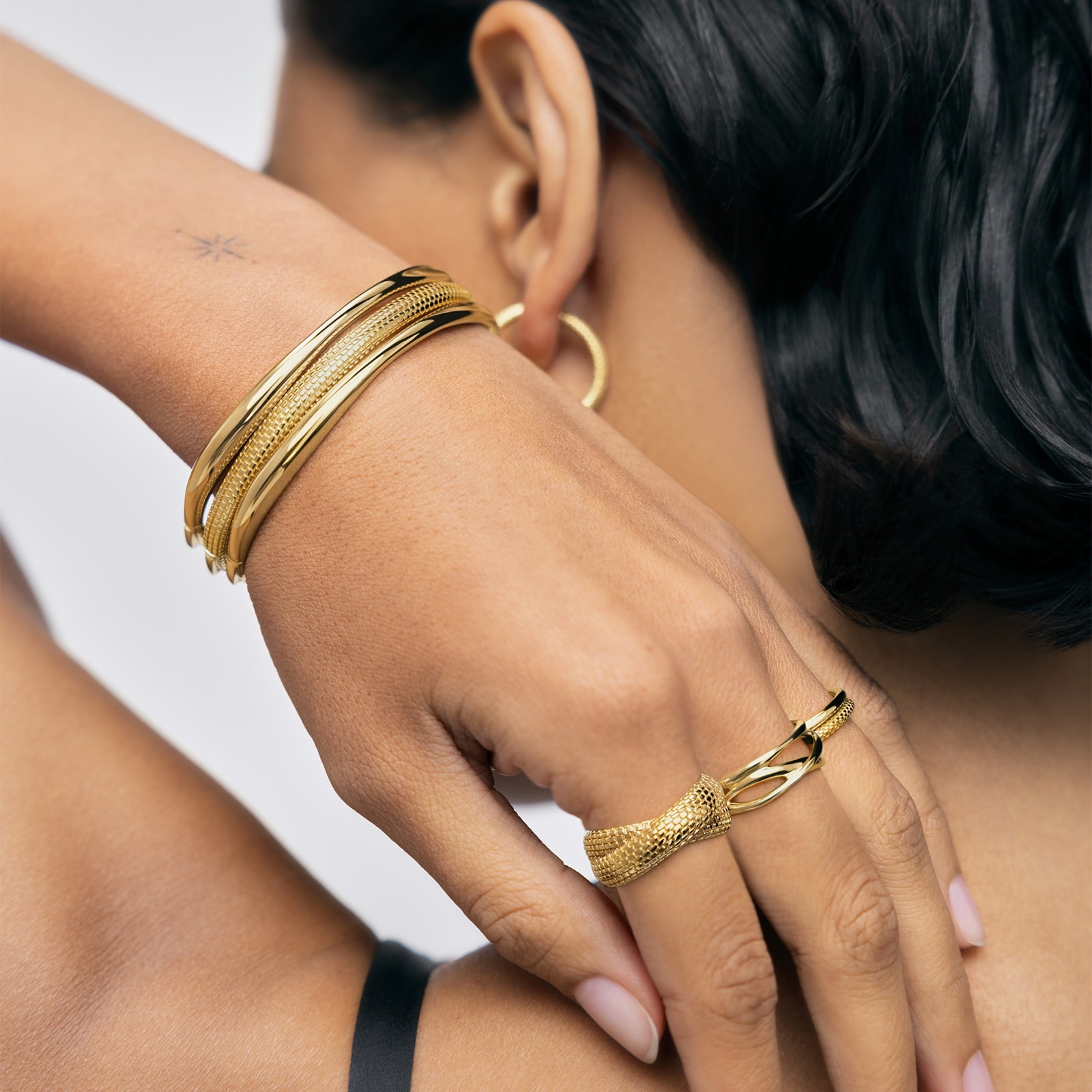 Monica Vinader Heirloom Bangle In 18ct Gold Vermeil Monica Vinader Heirloom Bangle In 18ct Gold Vermeil