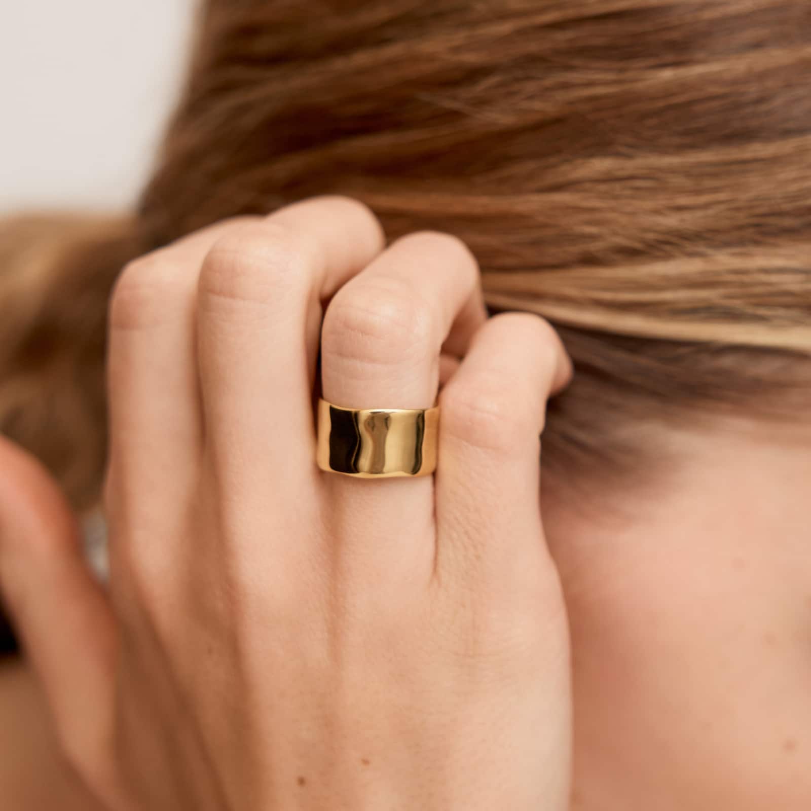 Monica Vinader MV Siren™ Muse Bold Ring In 18ct Gold Vermeil Monica Vinader MV Siren™ Muse Bold Ring In 18ct Gold Vermeil