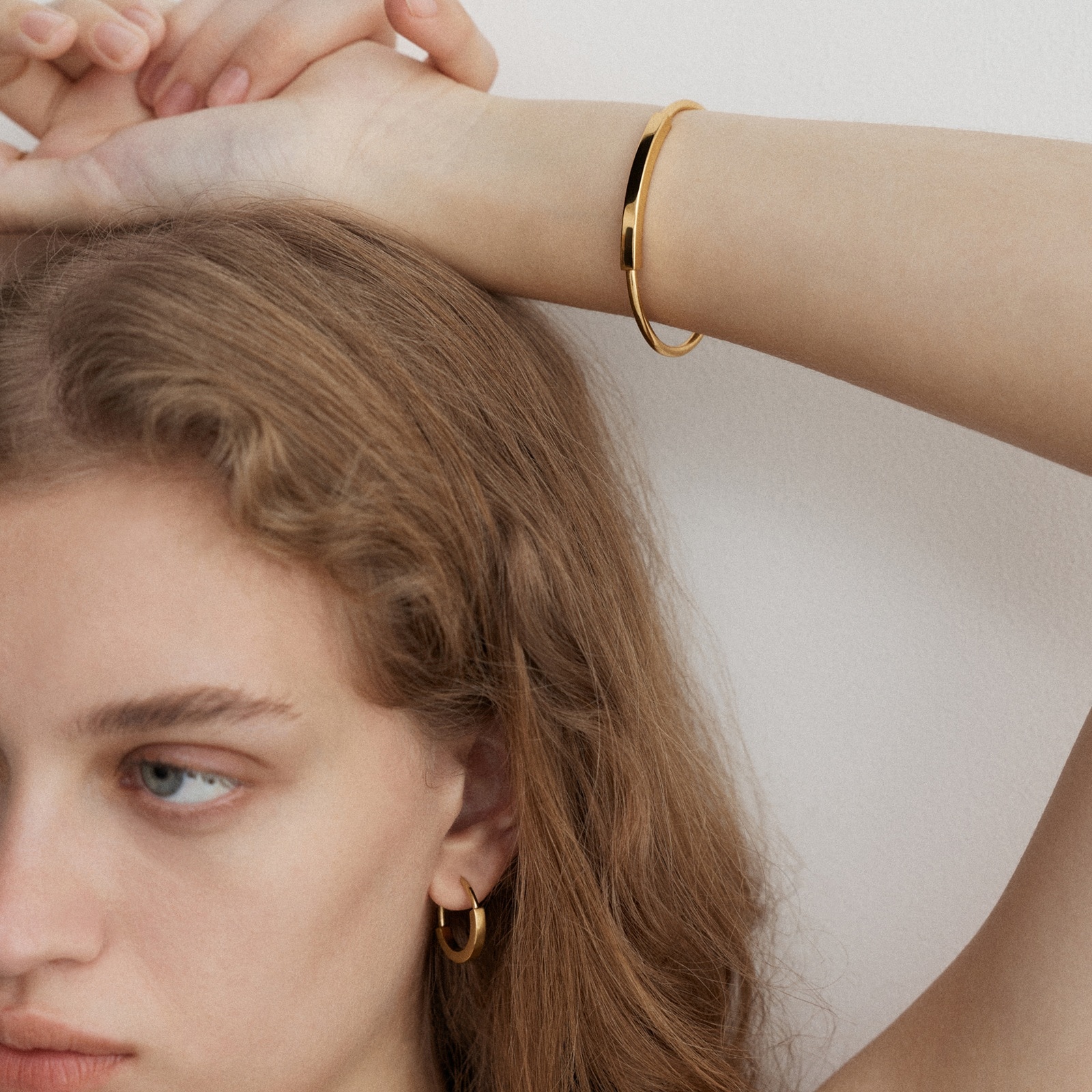 Monica Vinader MV Linear™ Bangle In 18ct Gold Vermeil Monica Vinader MV Linear™ Bangle In 18ct Gold Vermeil