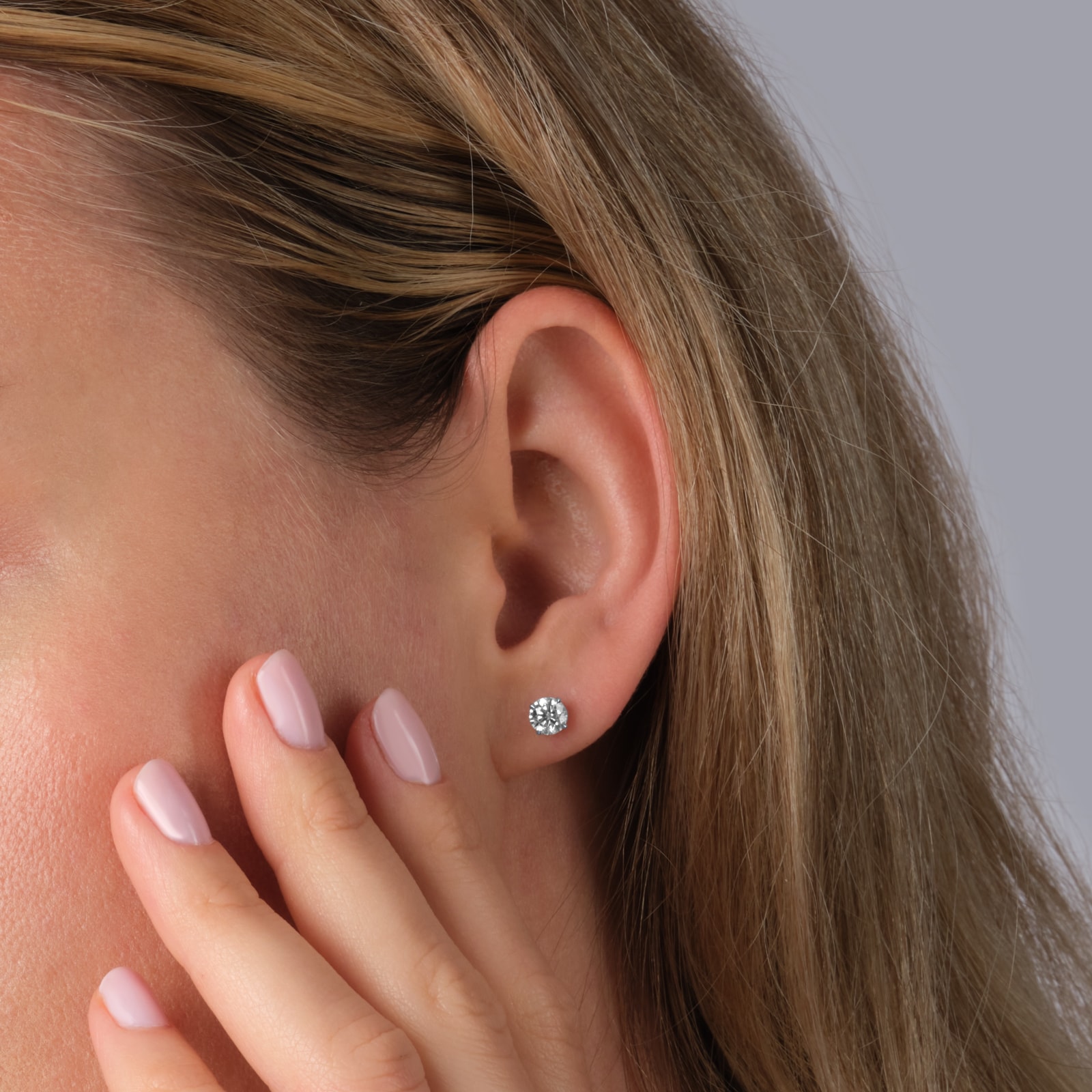 Goldsmiths 9ct White Gold 1.00cttw Brilliant Cut Lab Grown Diamond Solitaire Stud Earrings Goldsmiths 9ct White Gold 1.00cttw Brilliant Cut Lab Grown Diamond Solitaire Stud Earrings