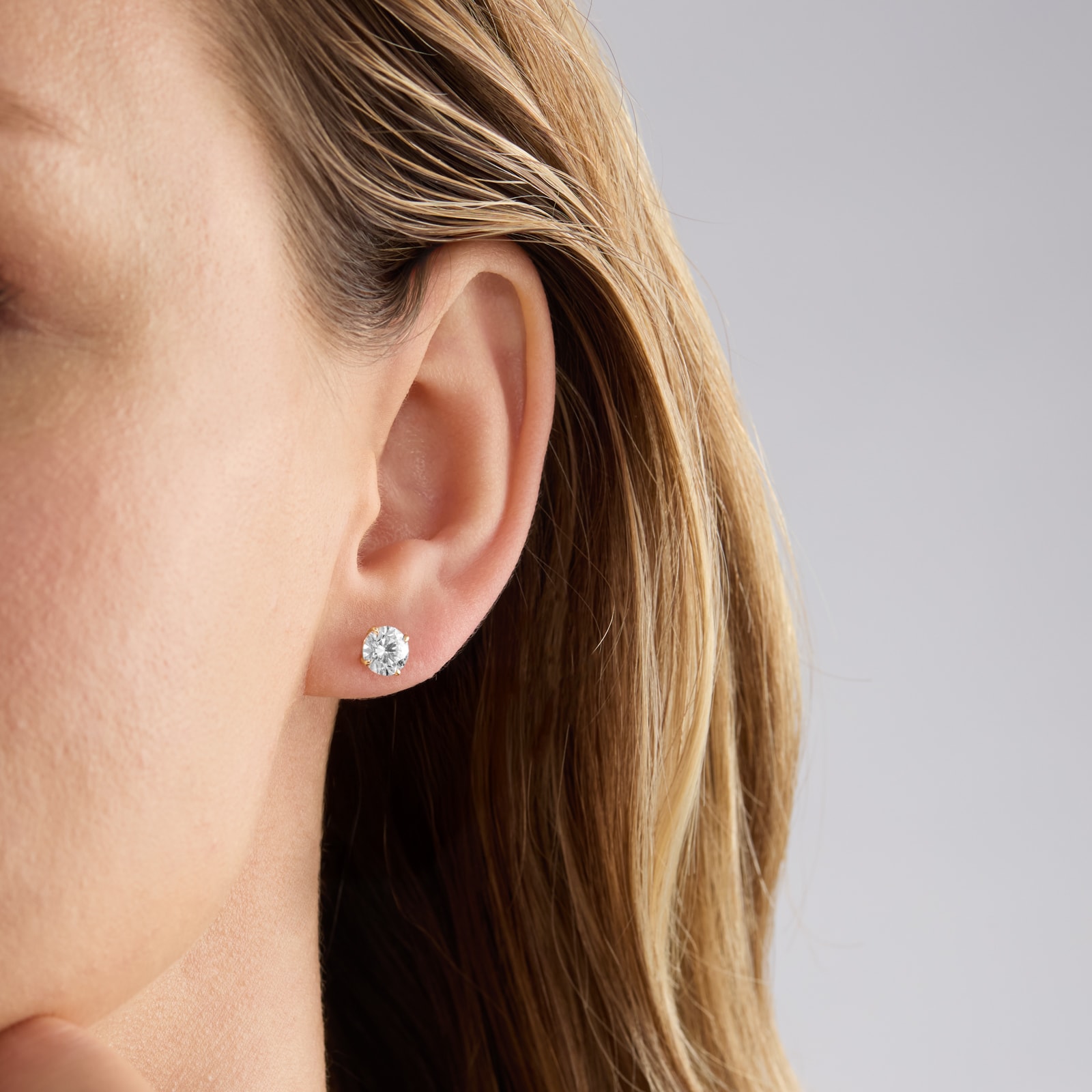 Mappin & Webb 18ct Yellow Gold 2.00cttw Round Brilliant Cut Lab Grown Diamond Stud Earrings