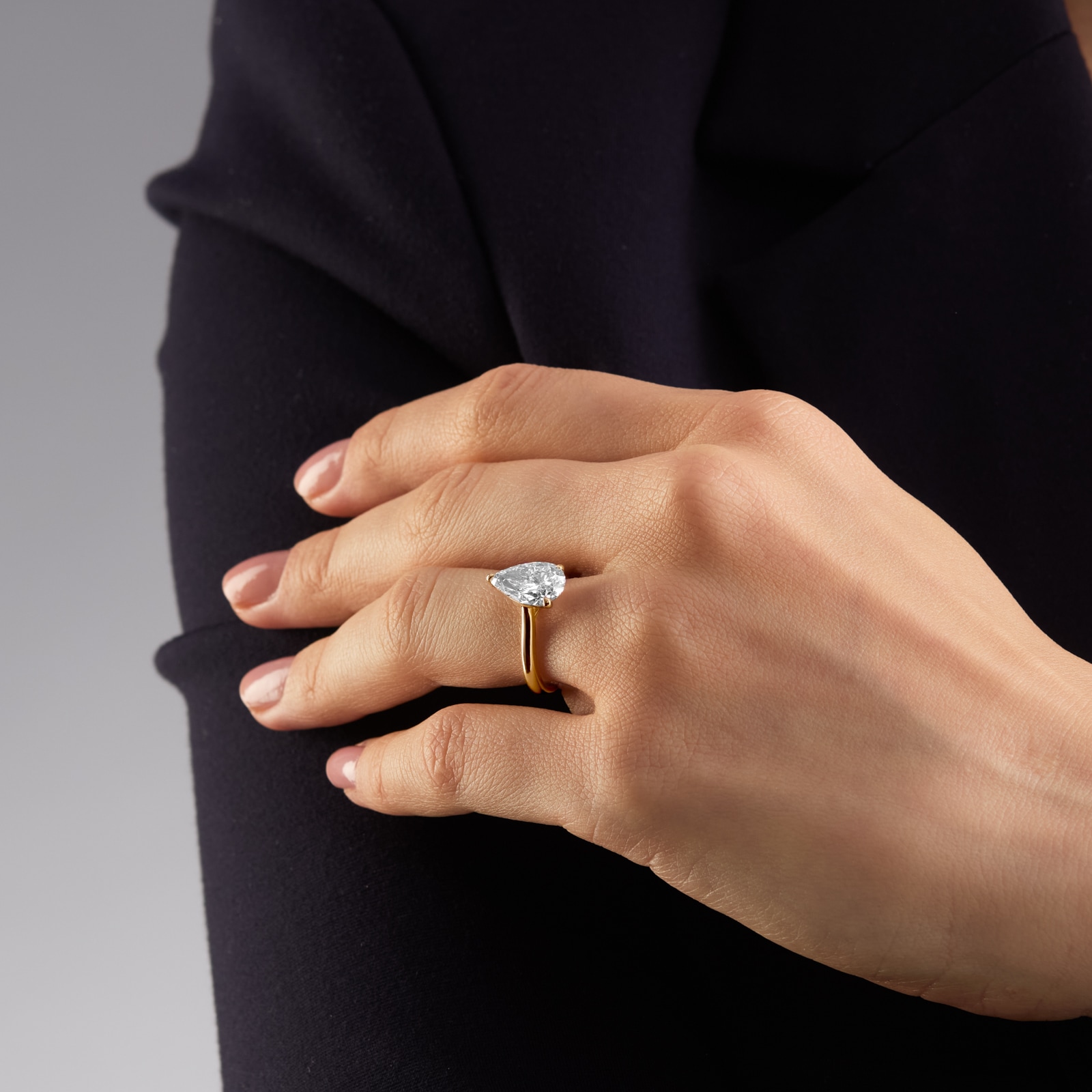Mappin & Webb 18ct Yellow Gold 3.00cttw Pear Cut Lab Grown Diamond Solitaire Engagement Ring