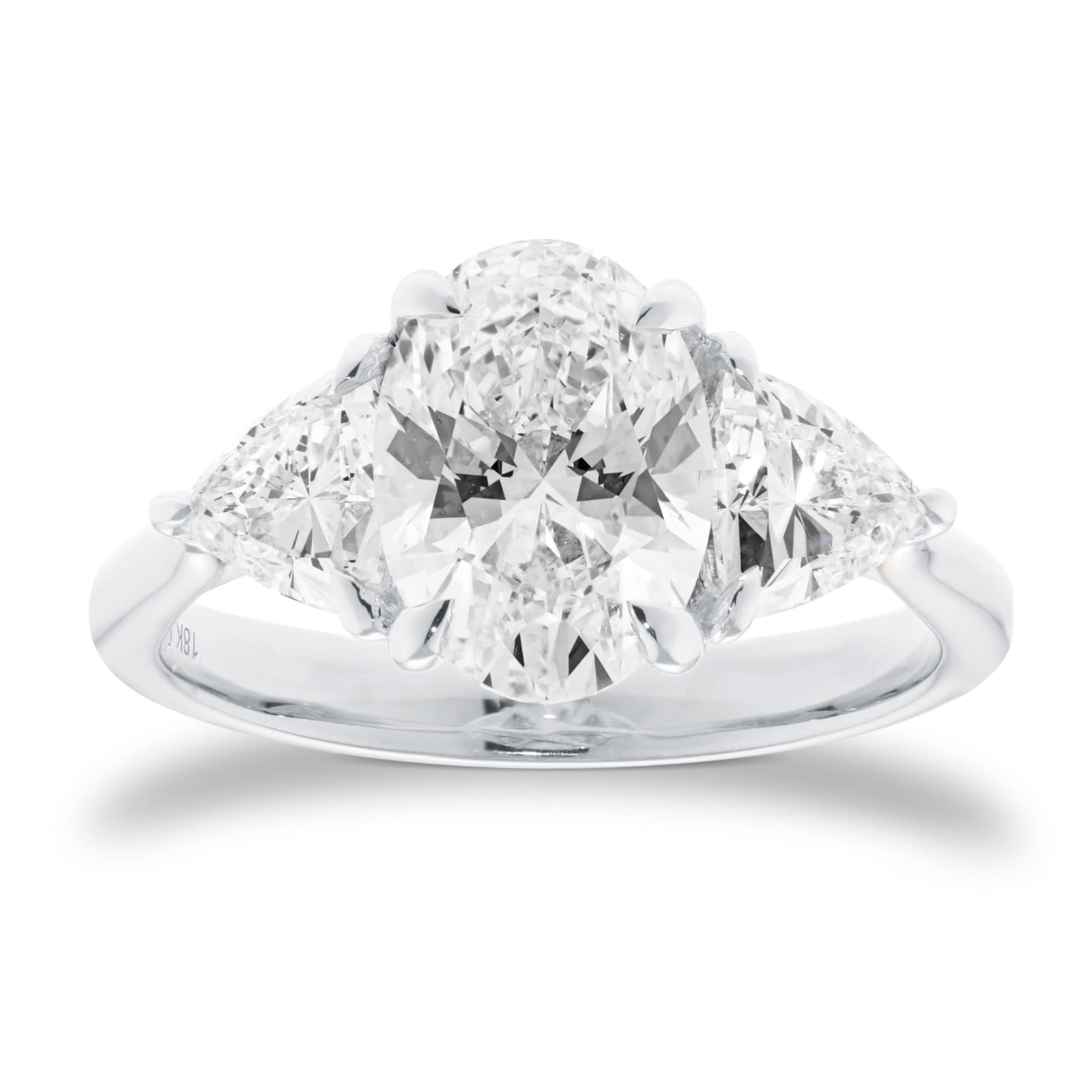Mappin & Webb Platinum 3.00cttw Oval and Trilliant Cut Lab Grown Diamond Three Stone Engagement Ring Mappin & Webb Platinum 3.00cttw Oval and Trilliant Cut Lab Grown Diamond Three Stone Engagement Ring
