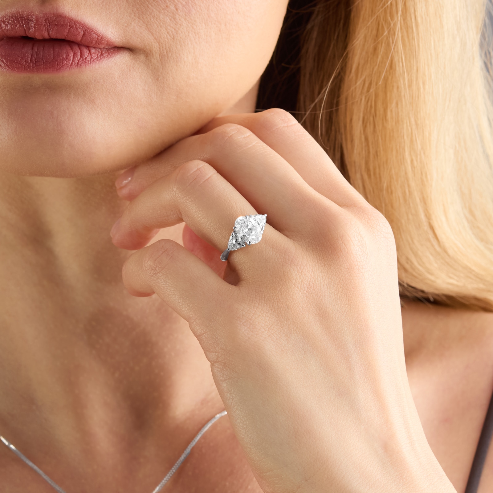 Mappin & Webb Platinum 3.00cttw Oval and Trilliant Cut Lab Grown Diamond Three Stone Engagement Ring Mappin & Webb Platinum 3.00cttw Oval and Trilliant Cut Lab Grown Diamond Three Stone Engagement Ring