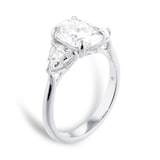 Mappin & Webb Platinum 3.00cttw Oval and Trilliant Cut Lab Grown Diamond Three Stone Engagement Ring - Ring Size K