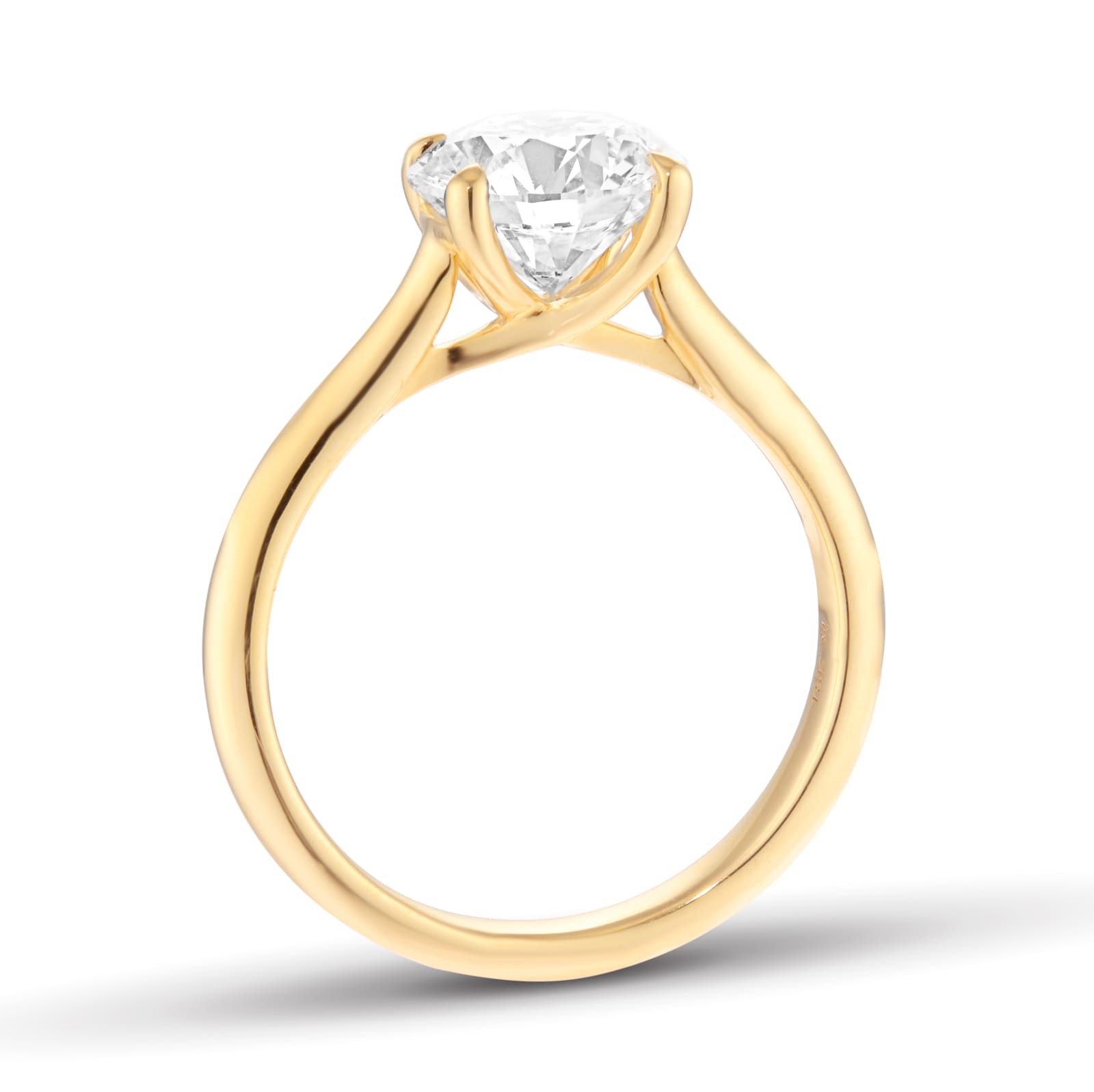 Mappin & Webb 18ct Yellow Gold 2.00cttw Round Brilliant Cut Lab Grown Diamond Solitaire Engagement Ring Mappin & Webb 18ct Yellow Gold 2.00cttw Round Brilliant Cut Lab Grown Diamond Solitaire Engagement Ring