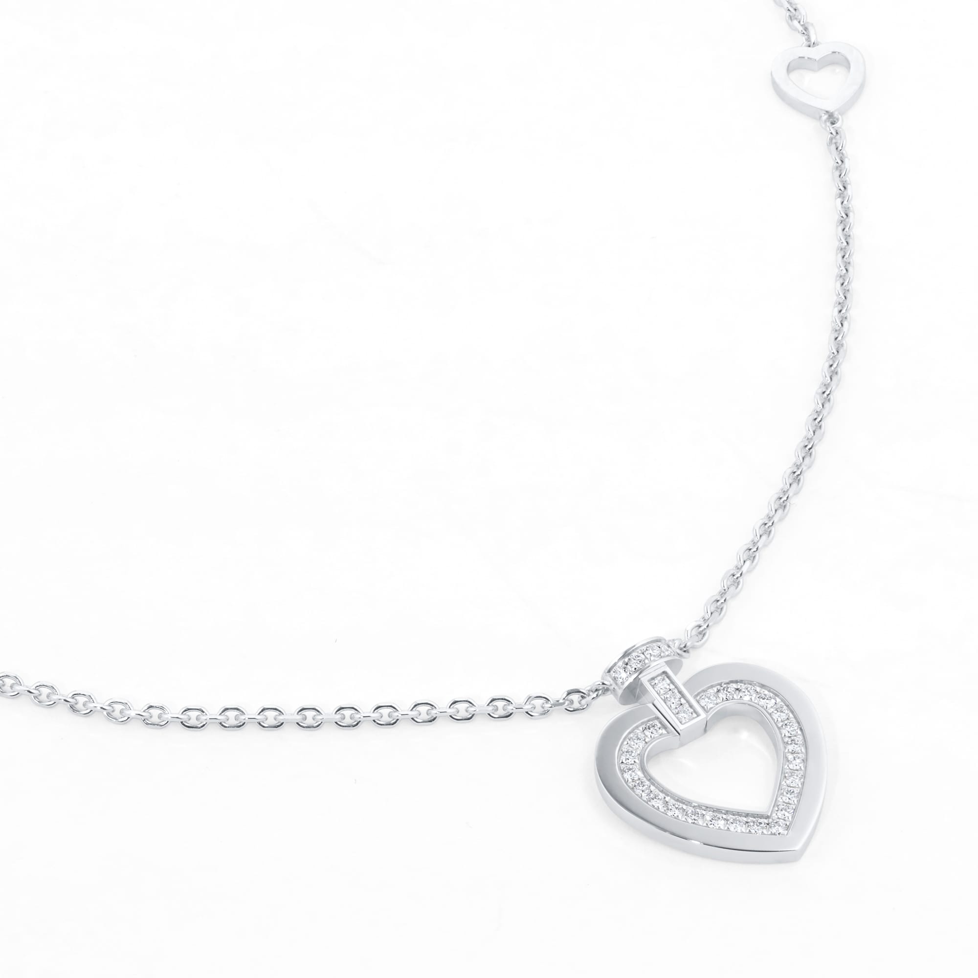Fred Pretty Woman 18ct White Gold 0.15ct Diamond Necklace Fred Pretty Woman 18ct White Gold 0.15ct Diamond Necklace