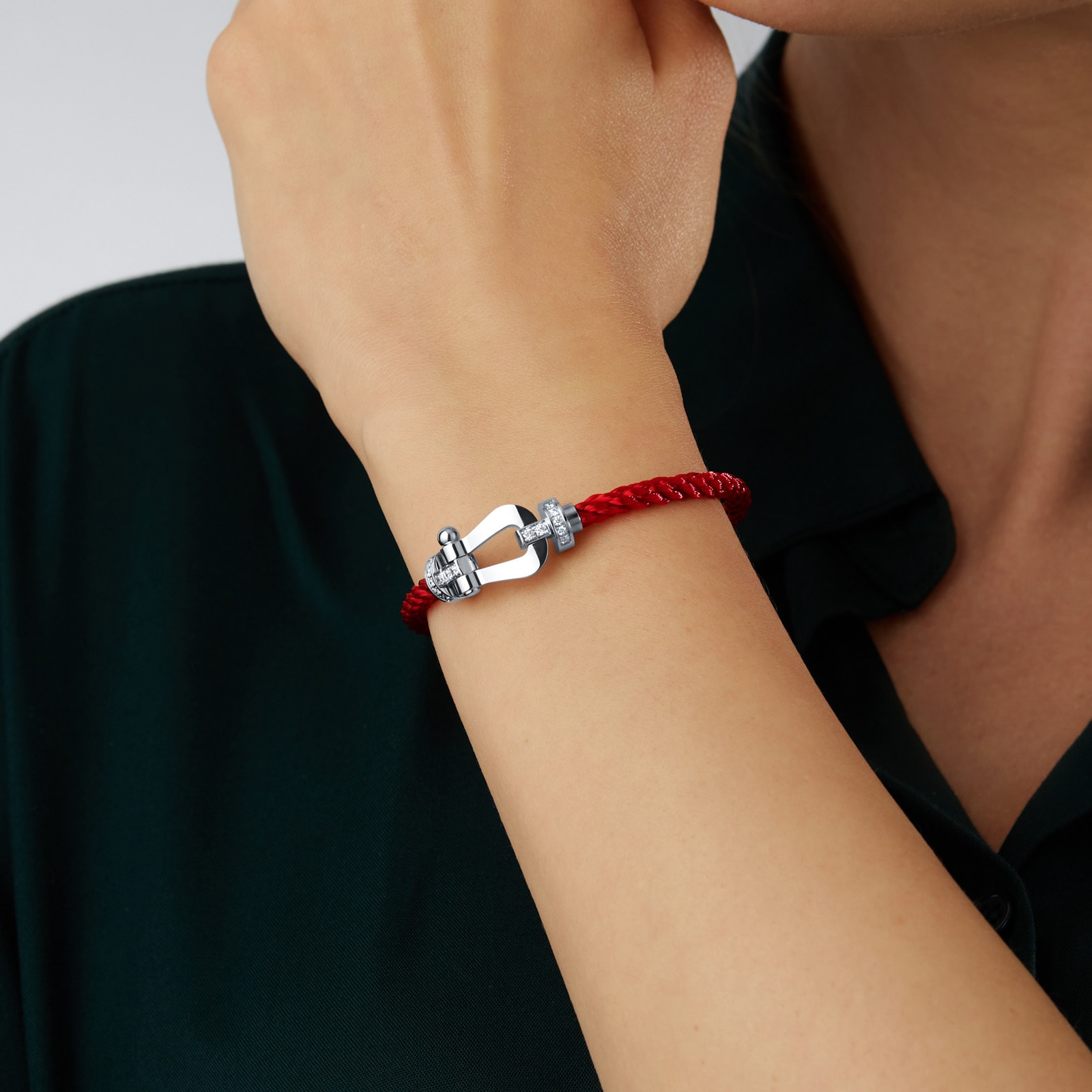 FRED Force 10 18ct White Gold 0.24ct Diamond Buckle & Red Cable Large Model - Size 18 FRED Force 10 18ct White Gold 0.24ct Diamond Buckle & Red Cable Large Model - Size 18