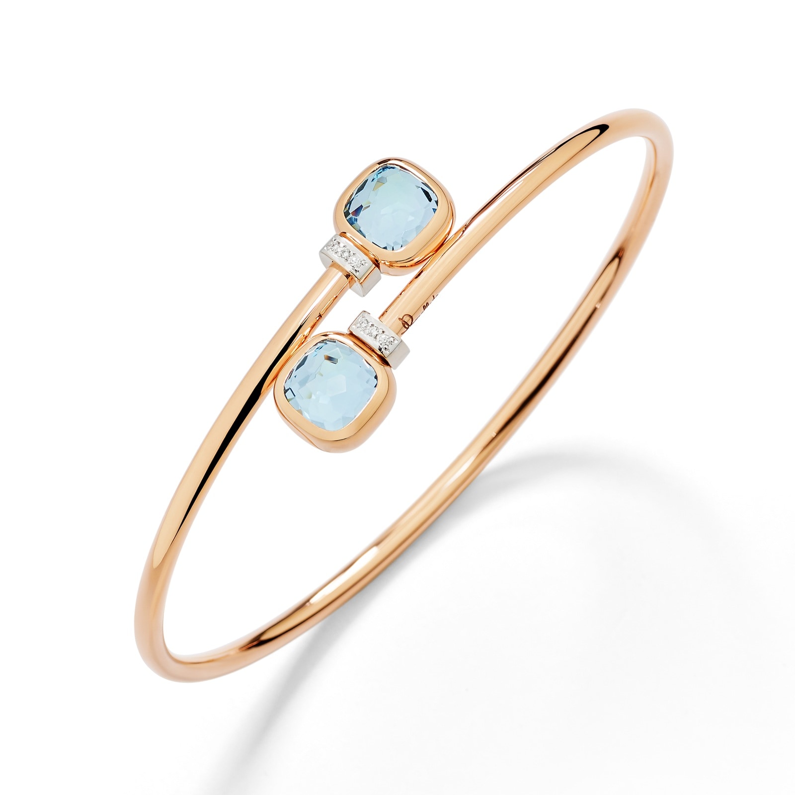 Pomellato 18ct Rose Gold Nudo Sky Blue Topaz 
0.02ct Diamond Bangle