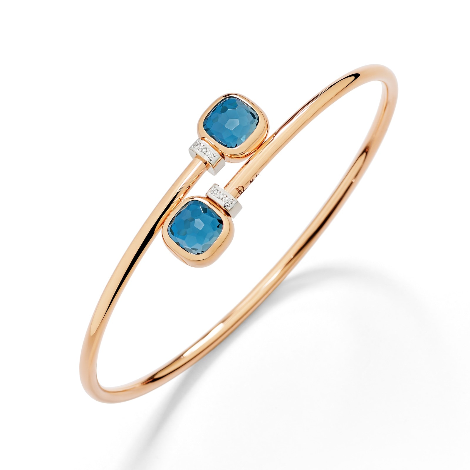Pomellato 18ct Rose Gold Nudo London Blue Topaz 
0.02ct Diamond Bangle