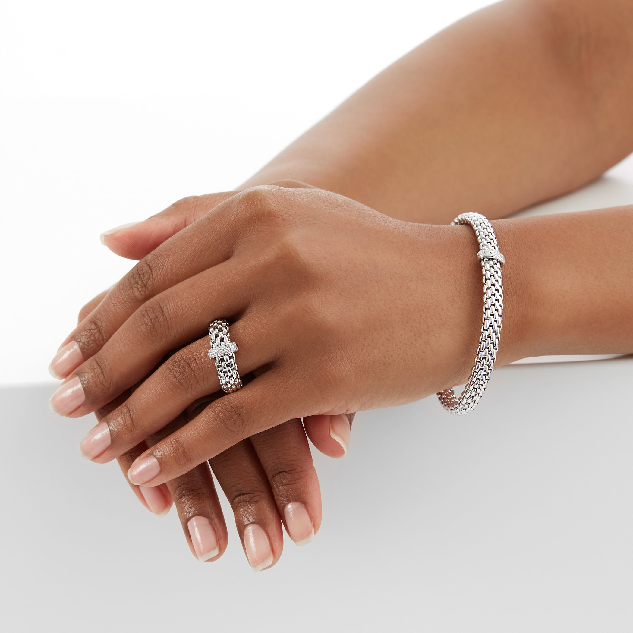 FOPE 18ct White Gold Vendome Flex'It 0.10ct Diamond Bracelet FOPE 18ct White Gold Vendome Flex'It 0.10ct Diamond Bracelet